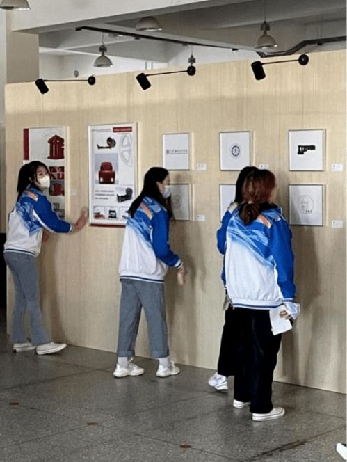 人文與藝術設計系開展入黨積極分子志愿清掃活動